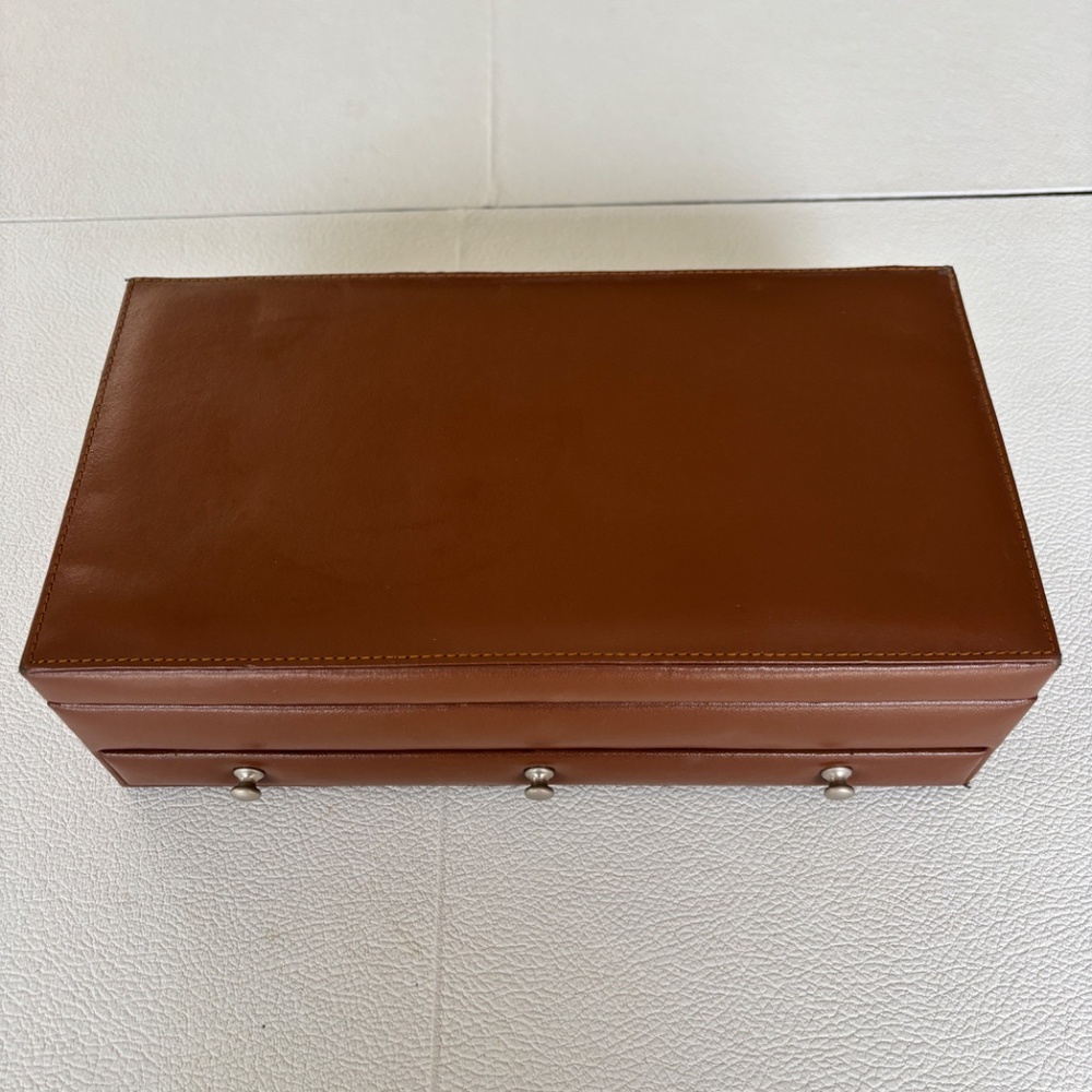 Jewelry Box - Picture 3 of 8
